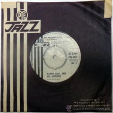 Discos de vinilo: KENNY BALL & HIS JAZZMEN. MIDNIGHT IN MOSCOW/ MY MOTHER’S EYES. PYE, UK 1961 SINGLE VINILO 7. Lote 35383262