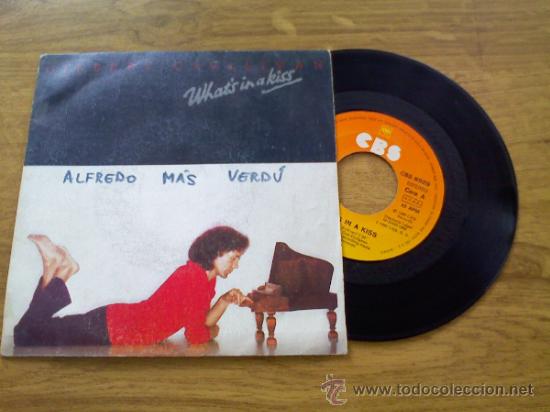 Discos de vinilo: GILBERT O&acute;SULLIVAN. WHAT&acute;S IN A KISS.DOWN, DOWN, DOWN - Foto 1