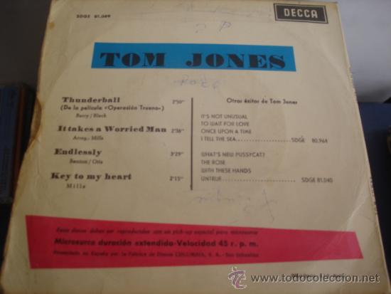 Discos de vinilo: TOM JONES   THUNDERBALL - Foto 2