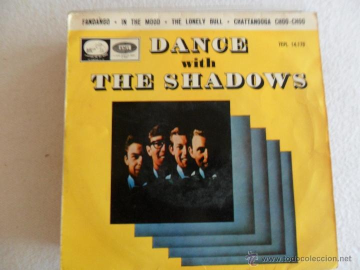 Discos de vinilo: THE SHADOWS- DANCE WITH... FANDANGO -+ 3 EP 1965 - Foto 1