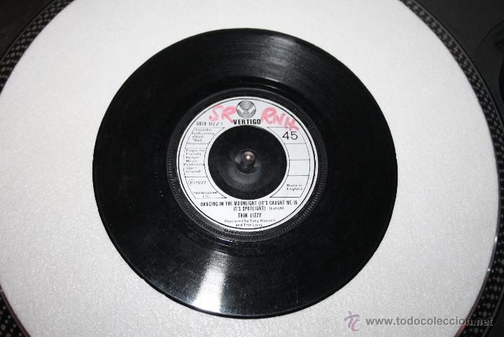 Discos de vinilo: THIN LIZZY - Dancing in the moonlight (...) / Bad Reputation - VERTIGO - 1977 - Foto 1