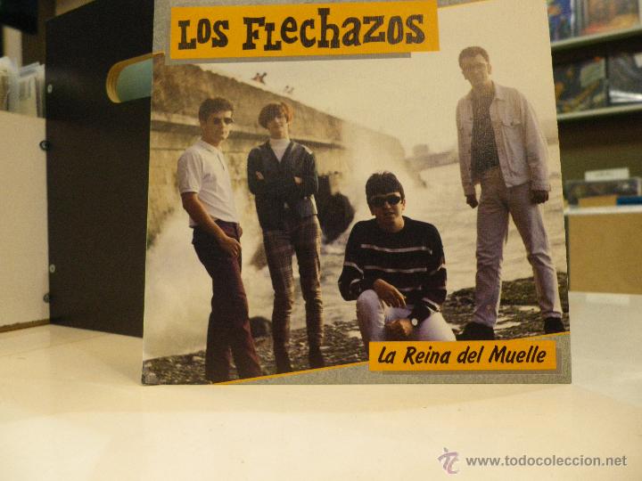 Discos de vinilo: SINGLE LOS FLECHAZOS - LA REINA DEL MUELLE - EXCELENTE ESTADO - Foto 1