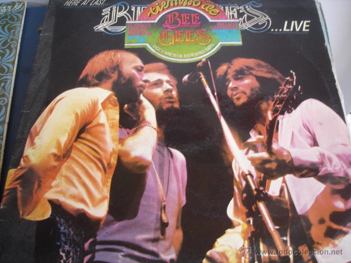 Discos de vinilo: BEE GEES HERE AT LAST BEE GEES LIVE - Foto 1