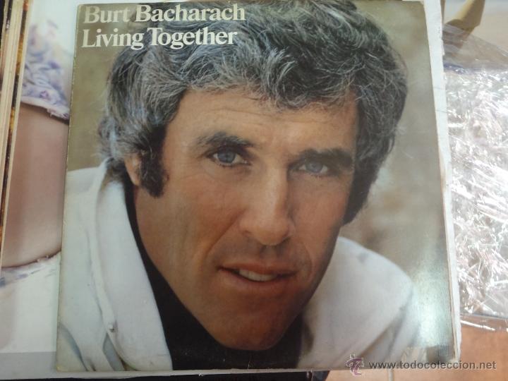 Discos de vinilo: BURT BACHARACH LIVING TOGETHER - Foto 1