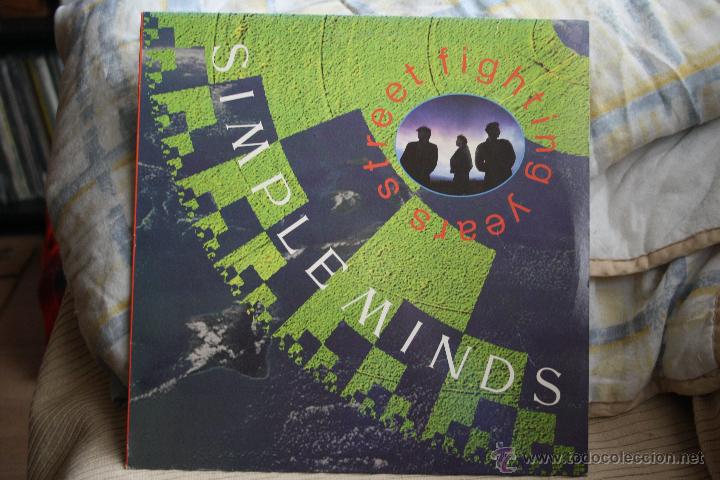 Discos de vinilo: SIMPLE MINDS, STREET FIGHTING YEARS, SPAIN, LP - Foto 1