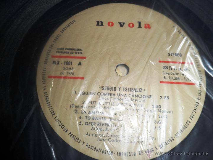 Discos de vinilo: SERGIO Y ESTIBALIZ - QUI&Eacute;N COMPRA UNA CANCI&Oacute;N - LP - Foto 5