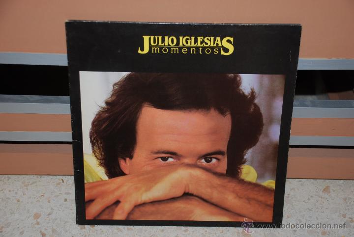 Discos de vinilo: JULIO IGLESIAS LP *MOMENTOS* - Foto 1