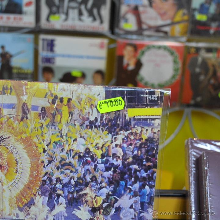 Discos de vinilo: SAMBAS DE ENREDO - S / T - LP - Foto 3