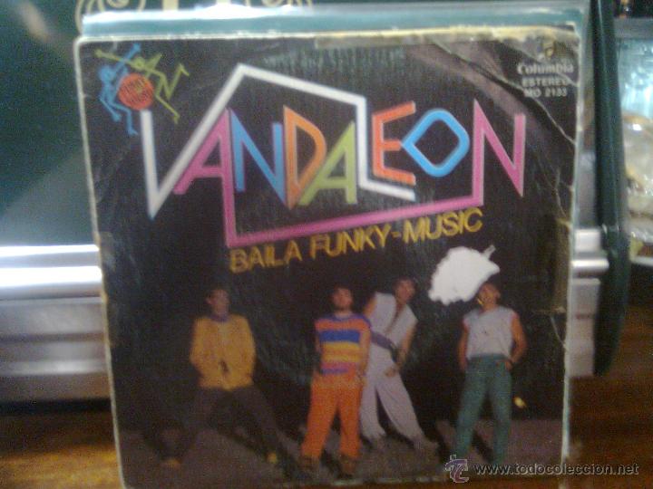 Discos de vinilo: Vandale&oacute;n - Baila Funky music + Playboy (Columbia, 1982) Barrab&aacute;s en la movida. funk Pop