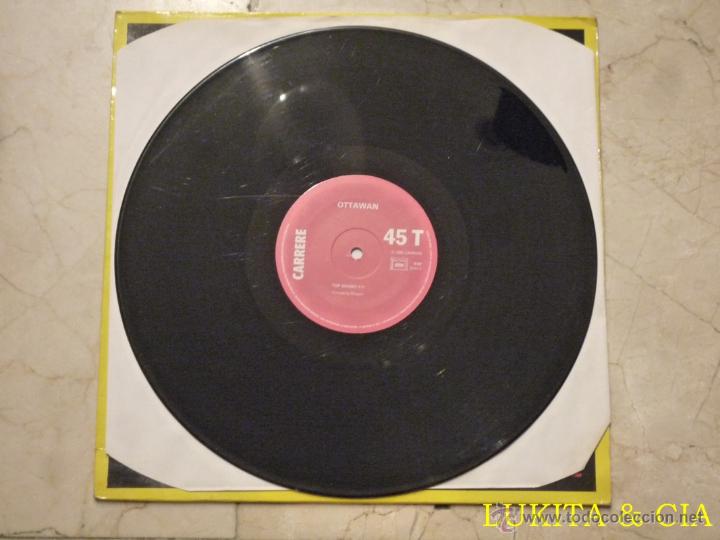 Discos de vinilo: OTTAWAN - TOP SECRET - MAXI - CARRERE 1982. - Foto 5