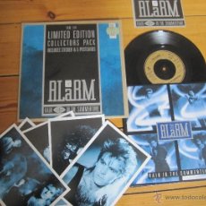 Discos de vinilo: THE ALARM `RAIN IN THE SUMMERTIME` LIMITED COLLECTORS PACK. INCLUDE STICKER & 5 POSTCARDS.. Lote 44928855