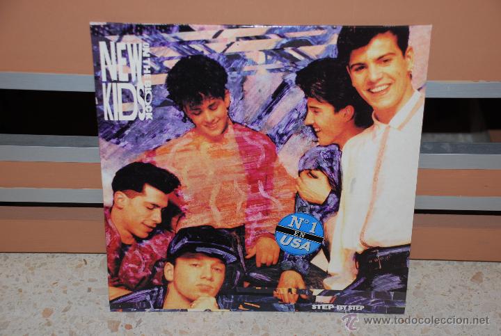 Discos de vinilo: NEW KIDS ON THE BLOCK LP *STEP BY STEP* - Foto 1