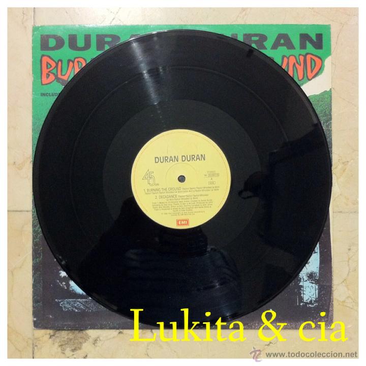 Discos de vinilo: DURAN DURAN - BURNING THE GROUND - MAXI SINGLE - EMI 1989. - Foto 3