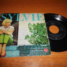 Discos de vinilo: SYLVIE VARTAN LA MAS BELLA DEL BAILE / UN AIRE DE FIESTA EP VINILO RCA VICTOR 1964 HECHO EN ESPAÑA. Lote 46484389