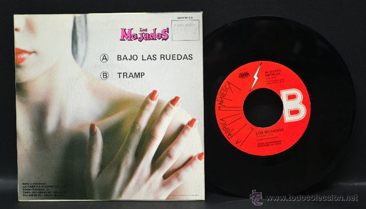 Discos de vinilo: Vinilo   LOS MOJADOS - BAJO LAS RUEDAS - Foto 2