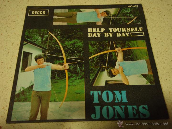 Discos de vinilo: TOM JONES ( HELP YOURSELF - DAY BY DAY ) 1968 SINGLE45 DECCA - Foto 1