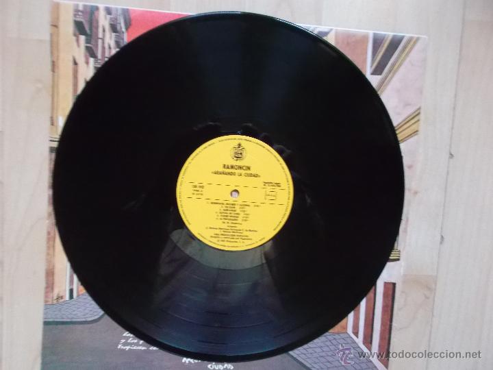 Discos de vinilo: RAMONCIN - ARA&Ntilde;ANDO LA CIUDAD 1981 HISPAVOX DOBLE PORTADA - Foto 4