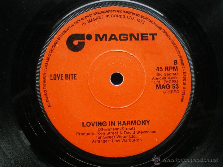 Discos de vinilo: LOVE BITE KILLER JAWS SINGLE .MAGNET SIN CARATULA - Foto 2