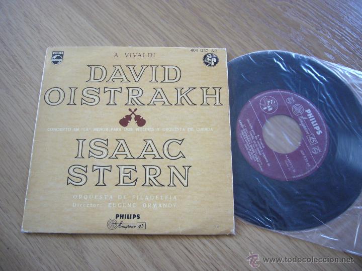Discos de vinilo: SINGLE VIVALDI DAVID OISTRAKH ISAAC STERN EUGENE ORMANDY 2 VIOLINES LA MENOR A MINOR PHILIPS 50S - Foto 1
