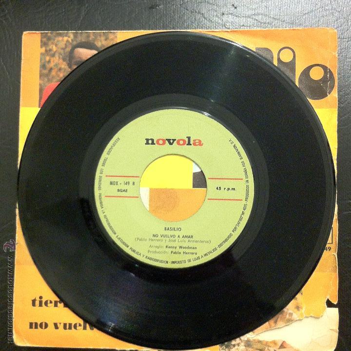 Discos de vinilo: SINGLE BASILIO - TIERRAS LEJANAS - NOVOLA 1971. - Foto 4