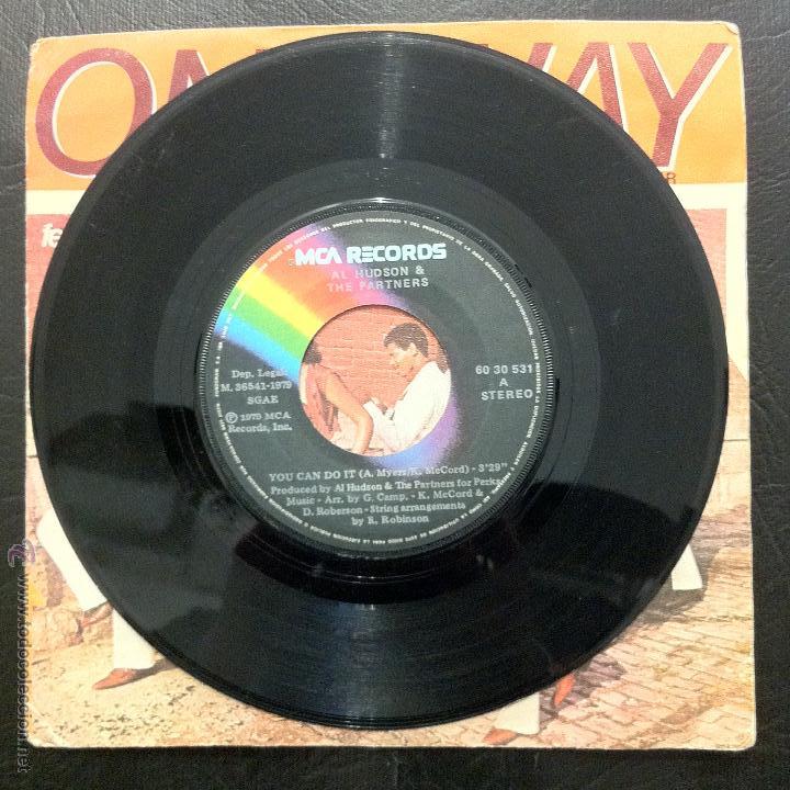 Discos de vinilo: SINGLE ONE WAY - YOU CAN DO IT - MCA RECORDS 1979. - Foto 3