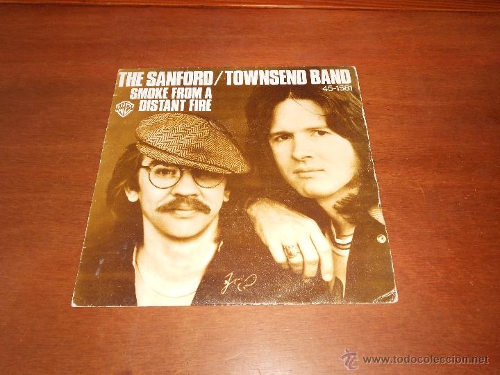 Discos de vinilo: SINGLE VINILO: THE SANFORD. TOWNSED BAND SMOKE FROM A DISTANT FIRE