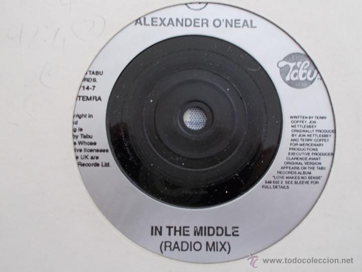 Discos de vinilo: ALEXANDER O&acute;NEAL. IN THE MIDDLE. - Foto 3