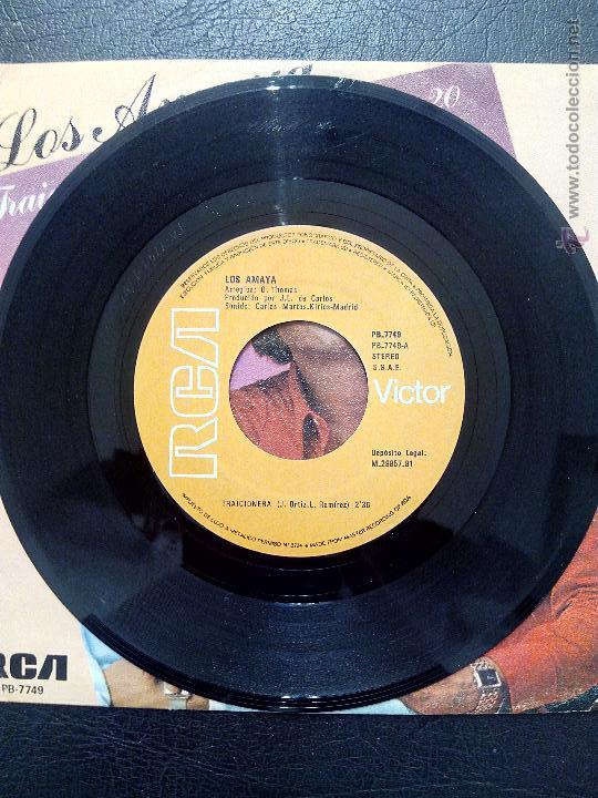 Discos de vinilo: SINGLE LOS AMAYA - TRAICIONERA - COMO EN LOS A&Ntilde;OS 20. - Foto 3