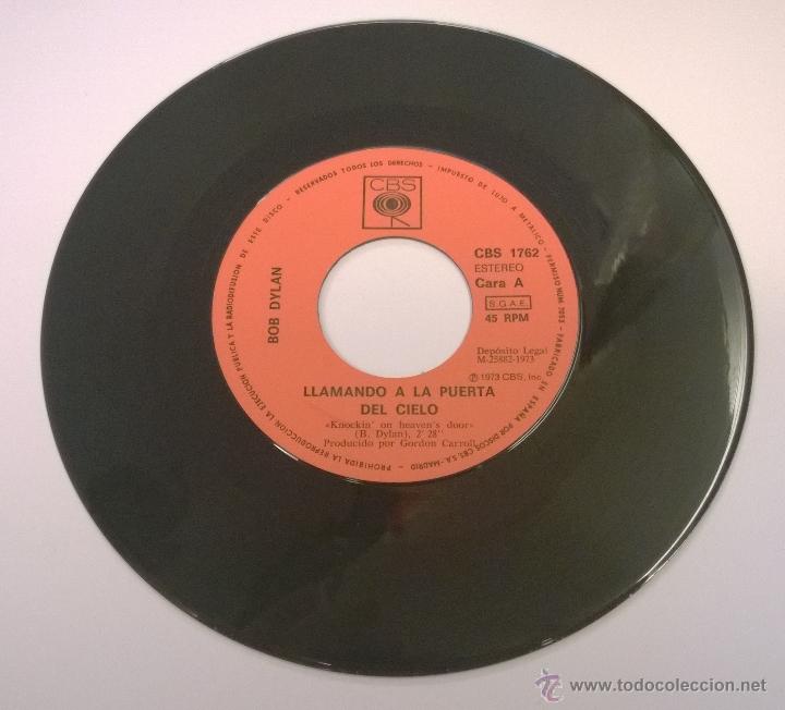 Discos de vinilo: Bob Dylan.Llamando a la Puerta del Cielo.SINGLE.ESPA&Ntilde;A 1973.CBS. - Foto 3