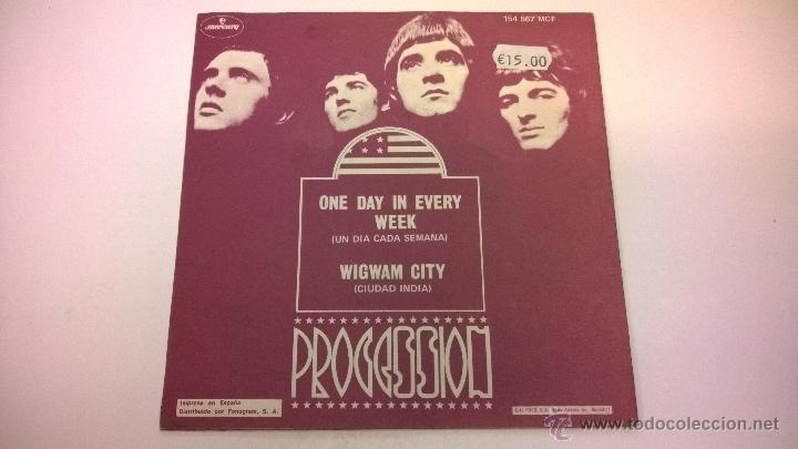 Discos de vinilo: Procession.One day in every week.SINGLE.ESPA&Ntilde;A 1969.MERCURY. - Foto 2