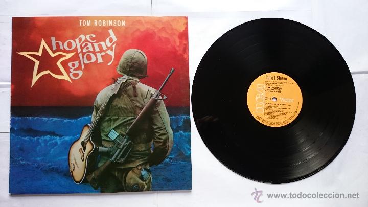 Discos de vinilo: TOM ROBINSON - HOPE AND GLORY (1983) - Foto 1