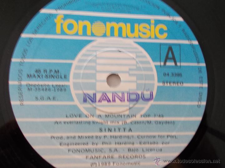 Discos de vinilo: SINITTA.  LOVE ON A MOUNTAIN TOP MAXI 12. - Foto 2