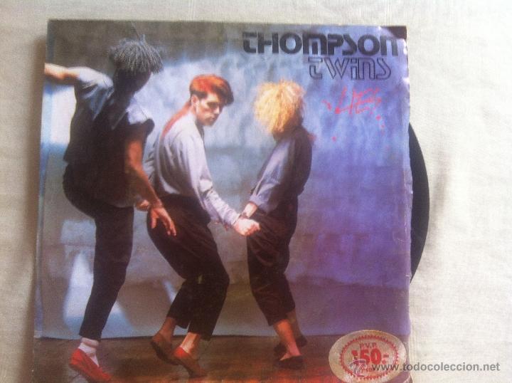 Discos de vinilo: 7 SINGLE THOMPSON TWINS-LIES - Foto 1