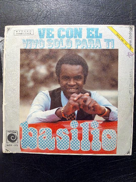 Discos de vinilo: SINGLE BASILIO - VE CON &Eacute;L - NOVOLA 1972. - Foto 2