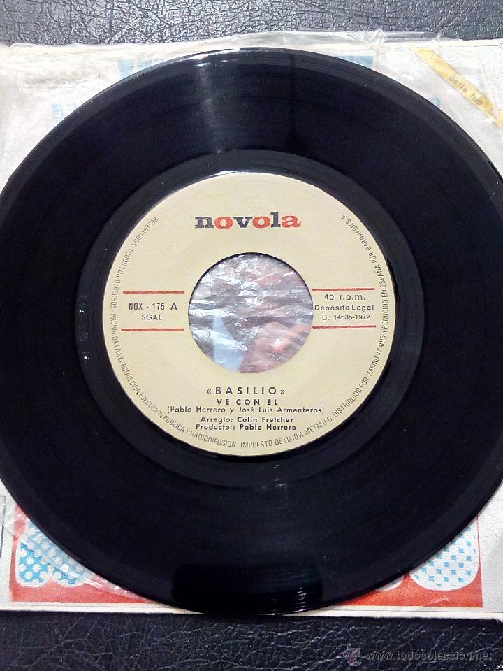 Discos de vinilo: SINGLE BASILIO - VE CON &Eacute;L - NOVOLA 1972. - Foto 5