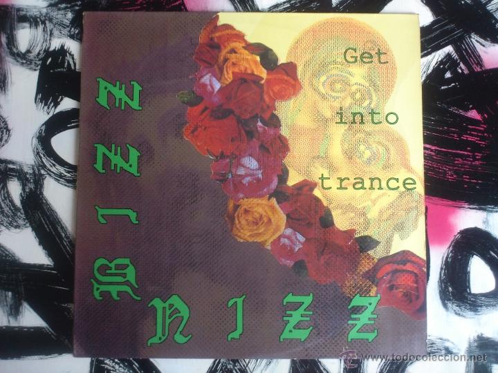 Discos de vinilo: BIZZ NIZZ - GET INTO TRANCE - MAXI - VINILO - BLANCO Y NEGRO - 1990 - Foto 1