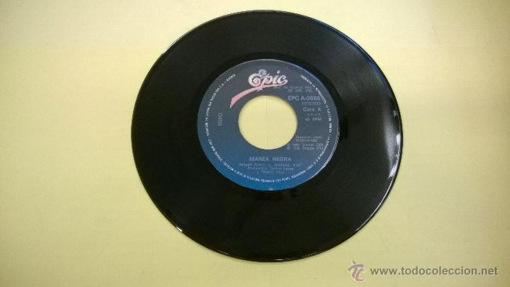 Discos de vinilo: Topo.Marea negra.SINGLE.ESPA&Ntilde;A 1982.EPIC. - Foto 3