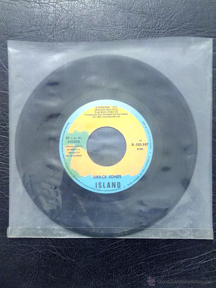 Discos de vinilo: SINGLE GRACE JONES - DEMOLITION MAN - ARIOLA 1981. - Foto 1