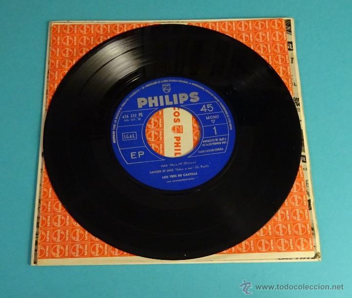 Discos de vinilo: LOS TRES DE CASTILLA CON ACOMPA&Ntilde;AMIENTO. PHILIPS - Foto 3