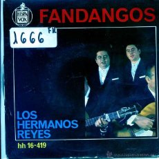 Discos de vinilo: LOS HERMANOS (FANDANGOS) / CUANDO POR LA SIERRA ANDABA + 3 (EP 1963). Lote 54611940