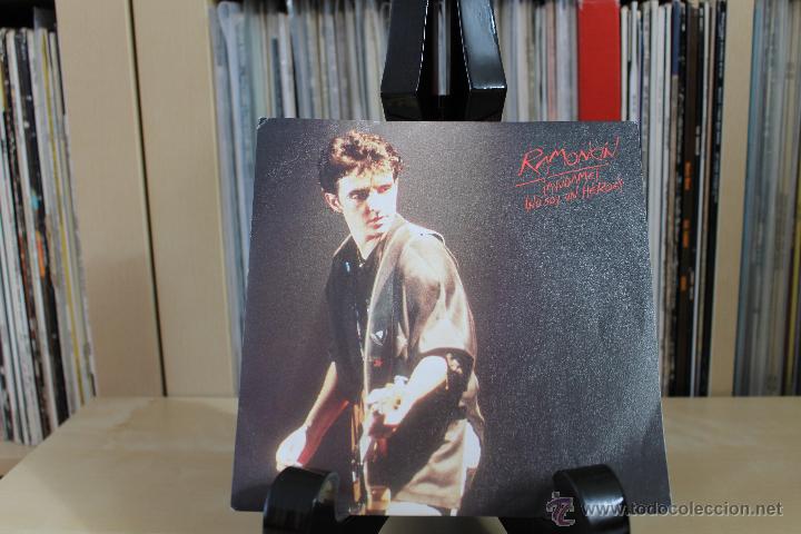 Discos de vinilo: RAMONCIN SG AYUDAME! NO SOY UN H&Eacute;ROE 80S - Foto 1