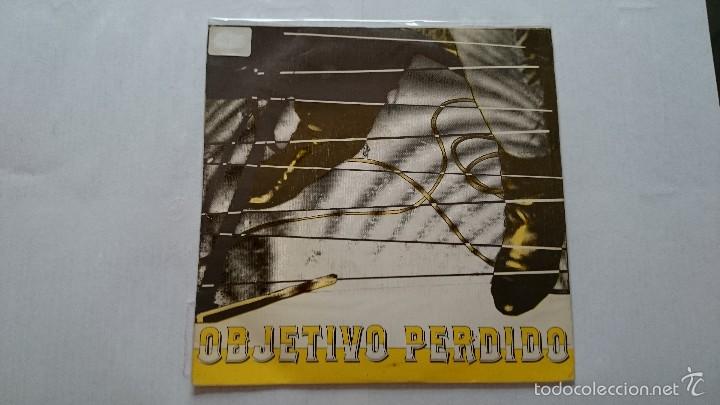 Discos de vinilo: OBJETIVO PERDIDO - SOLO CHICOS / LA ESCALERA (1982) - Foto 1