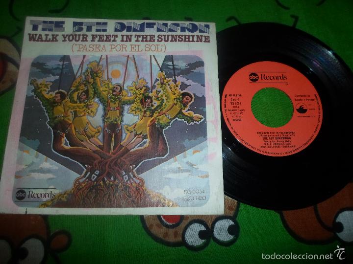 Discos de vinilo: THE 5TH DIMENSION PASEA POR EL SOL - Foto 1