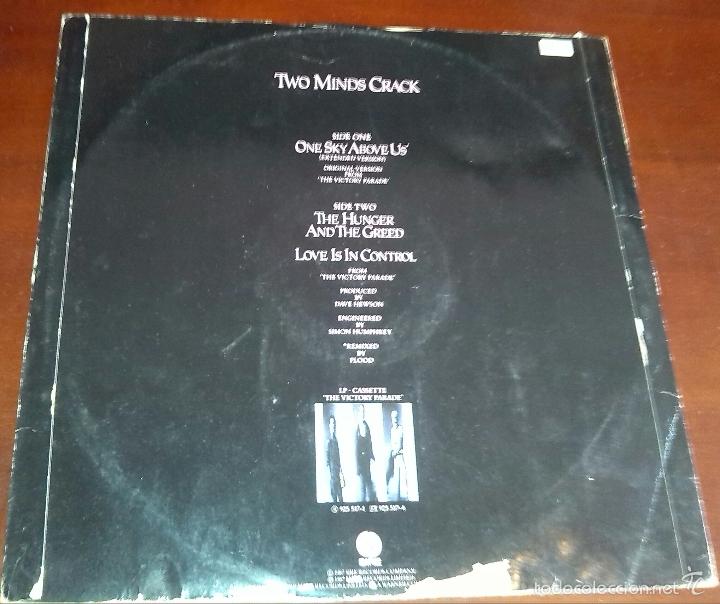 Discos de vinilo: TWO MINDS CRACK - ONE SKY ABOVE US - MAXI SINGLE.12 - Foto 2
