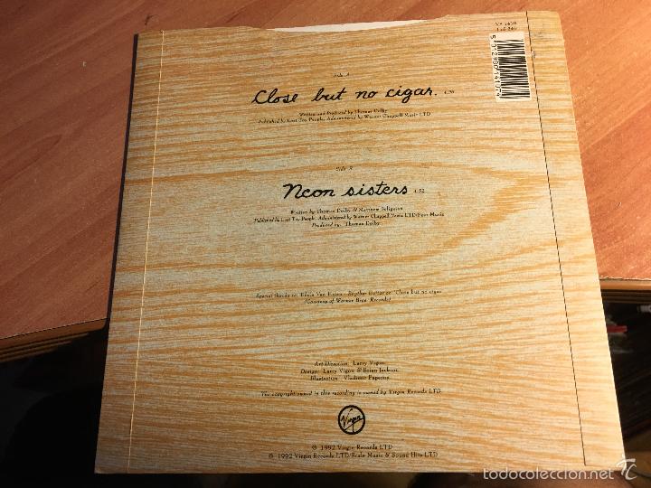 Discos de vinilo: THOMAS DOLBY (CLOSE BUT NO CIGAR) SINGLE  1992  (EPI2) - Foto 3