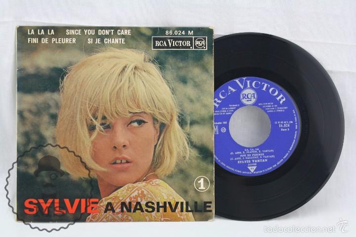 Discos de vinilo: Disco EP de Vinilo - Sylvie A Nashvile 1. Si Je Te Chante / La, la, La - RCA / Victor, A&ntilde;o 1963