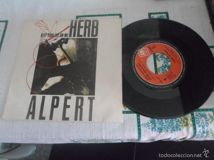Discos de vinilo: HERB ALPERT KEEP YOUR EYE ON ME - Foto 1