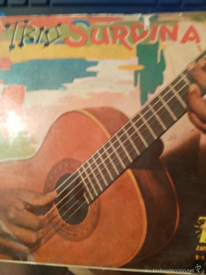 Dischi in vinile: Tr&iacute;o surdina