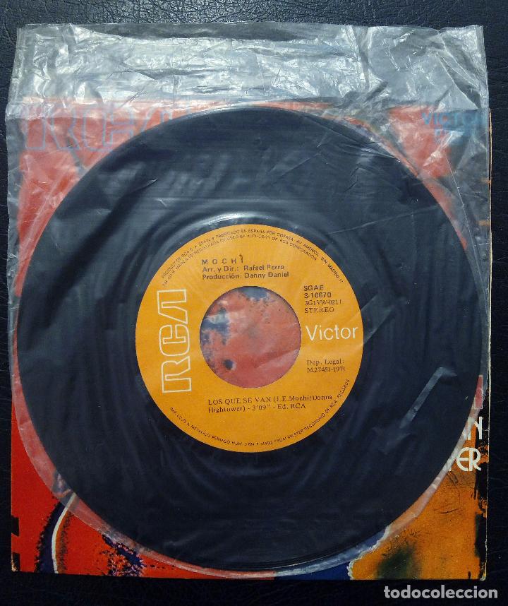 Discos de vinilo: SINGLE MOCHI - LOS QUE SE VAN - RCA 1971. - Foto 3