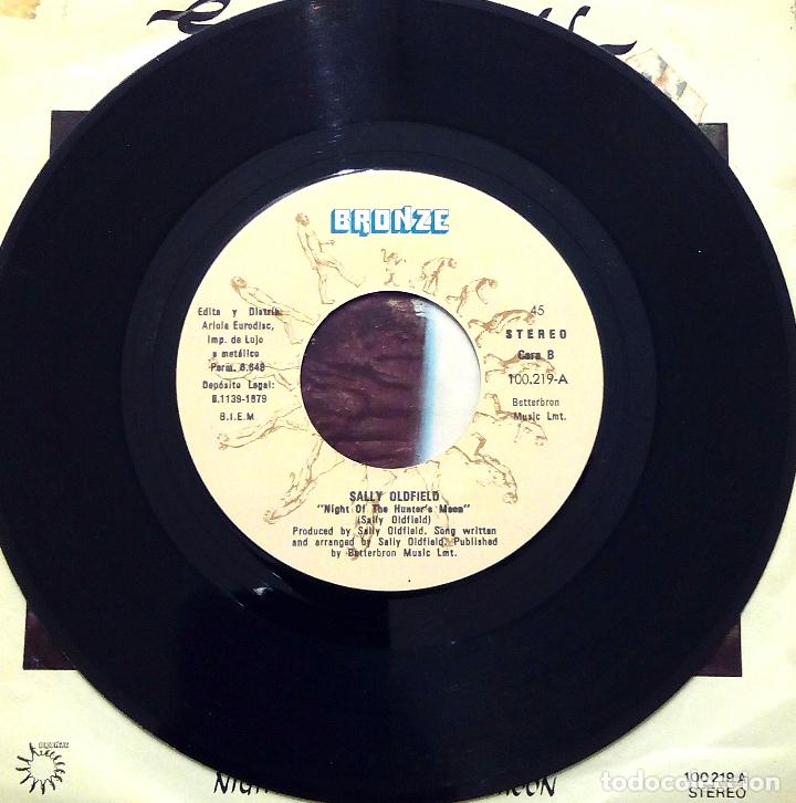 Discos de vinilo: SINGLE SALLY OLDFIELD - MIRRORS - ARIOLA 1979. - Foto 4